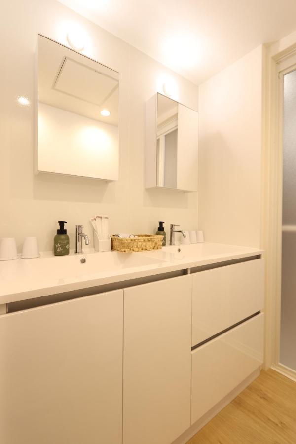 5 Minutes Shin-Osaka 9 Apartment ภายนอก รูปภาพ
