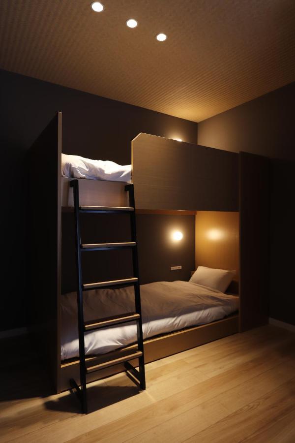 5 Minutes Shin-Osaka 9 Apartment ภายนอก รูปภาพ
